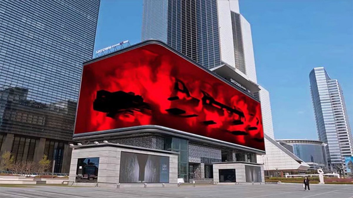 Outdoor Facades and Building Wraps